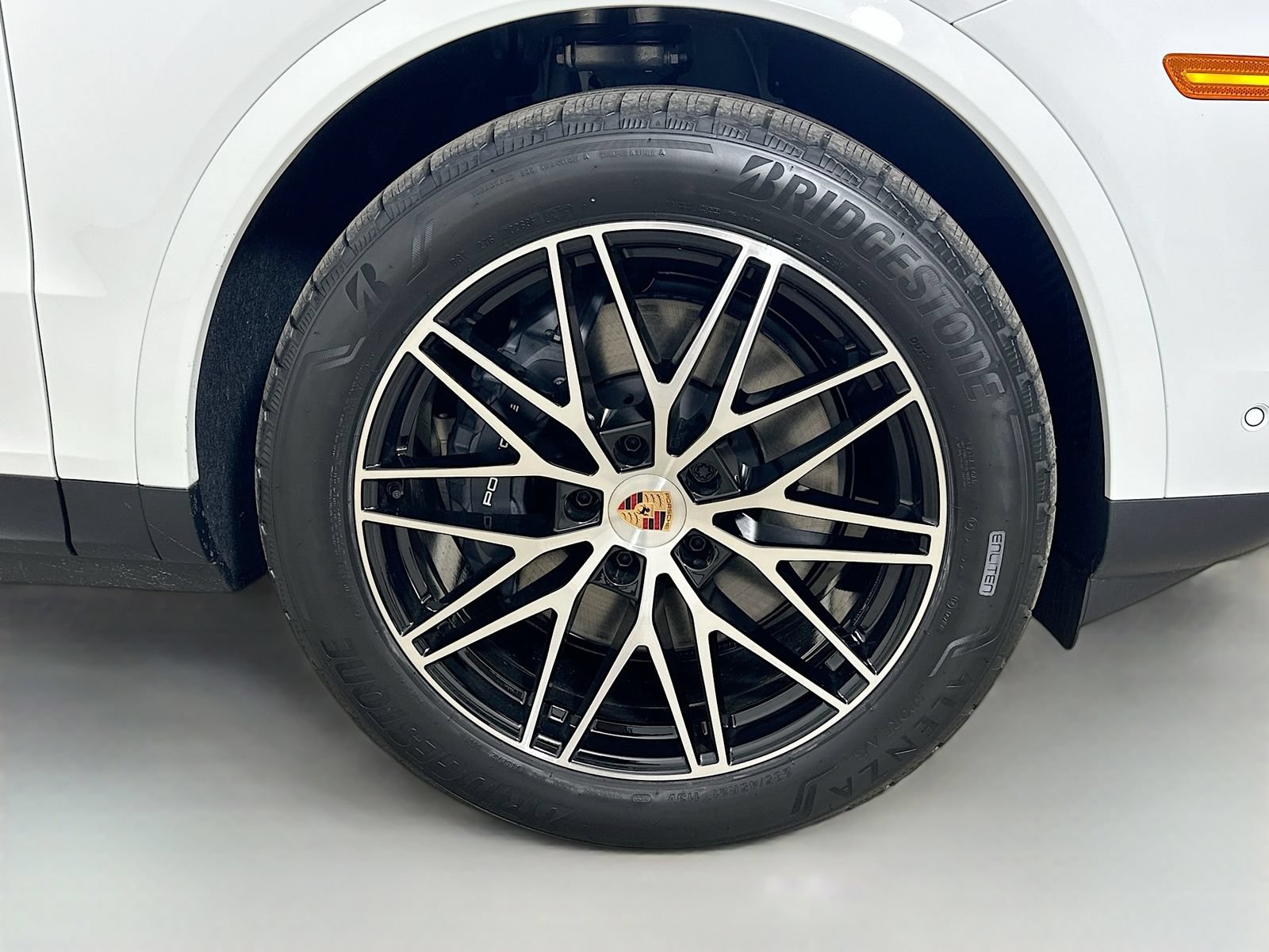 New 2026 Porsche Cayenne Coupe AWD/4WD image 10