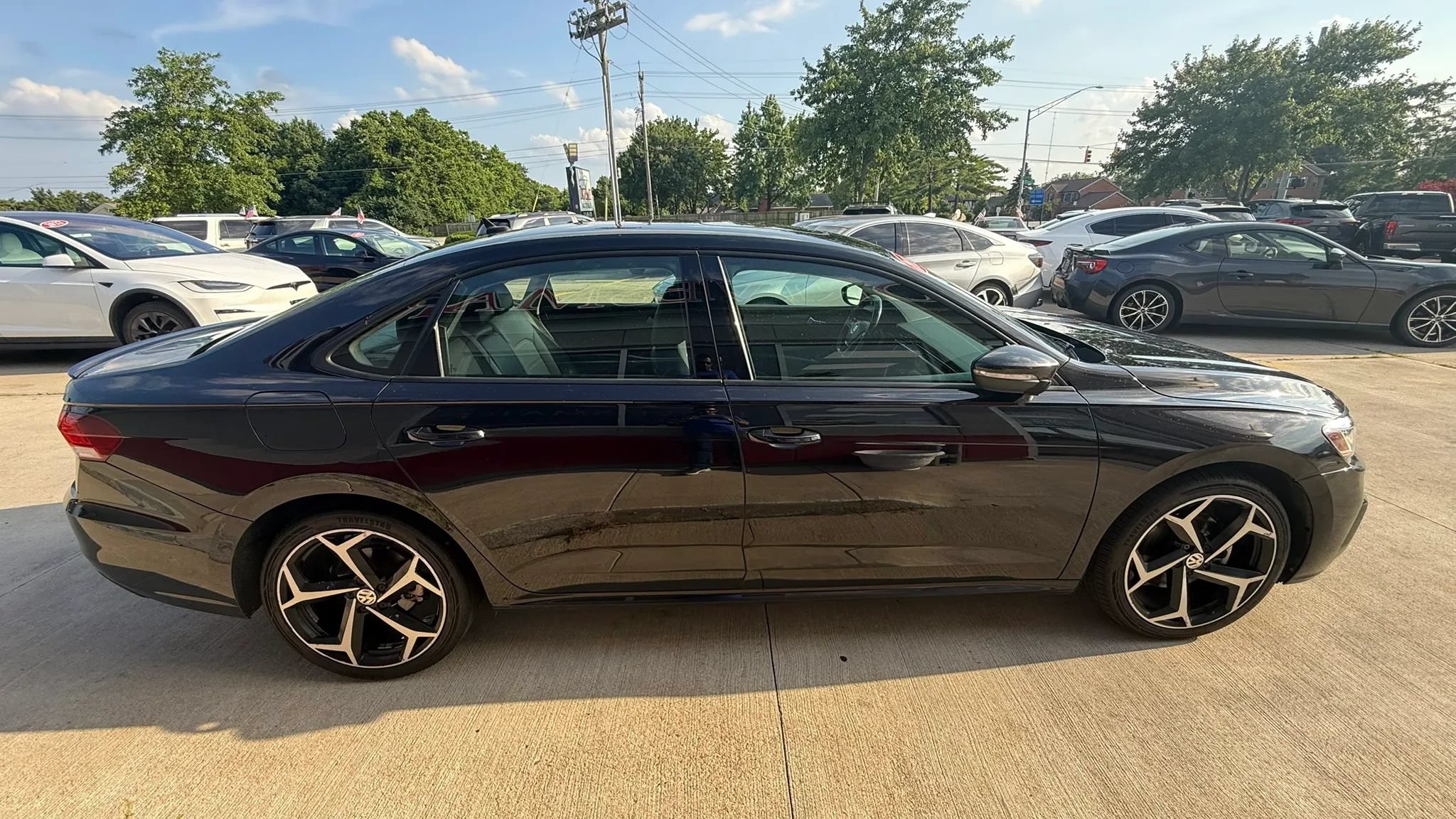 Used 2020 Volkswagen Passat 2.0T R-Line FWD image 7