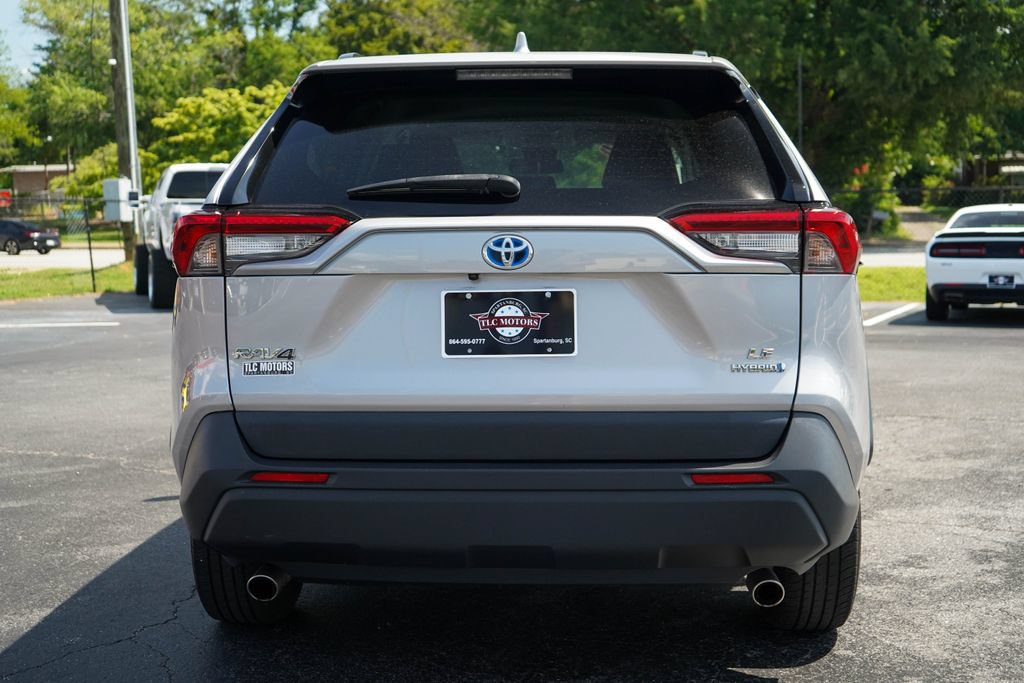 Used 2023 Toyota RAV4 LE AWD/4WD image 19