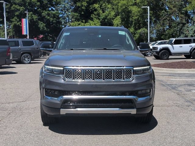 Used 2023 Jeep Grand Wagoneer L Series II w/ Premium Group II AWD/4WD image 8