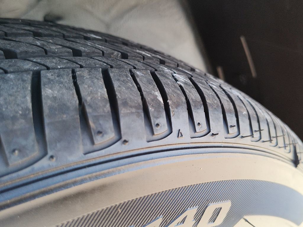 Used 2025 Nissan Kicks Play S image 13