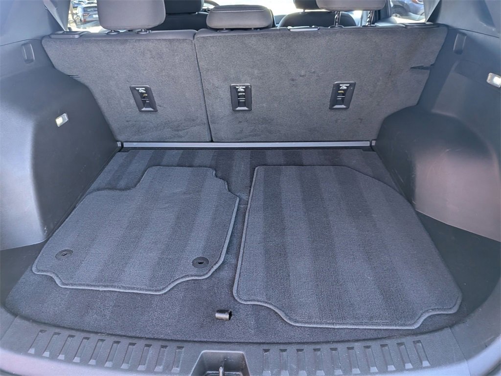 Used 2025 Chevrolet Equinox LT image 29