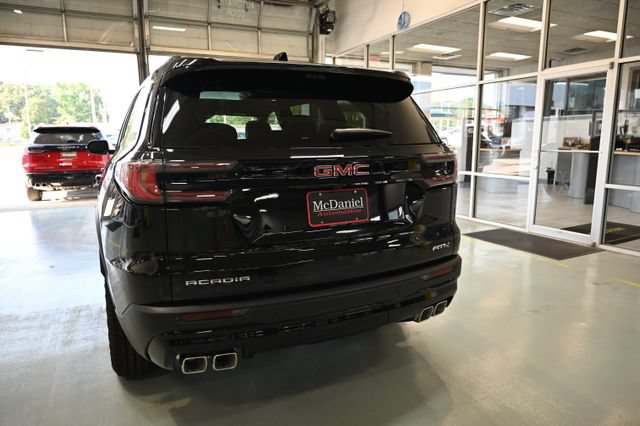 New 2026 GMC Acadia AT4 w/ Luxury Package AWD/4WD image 6