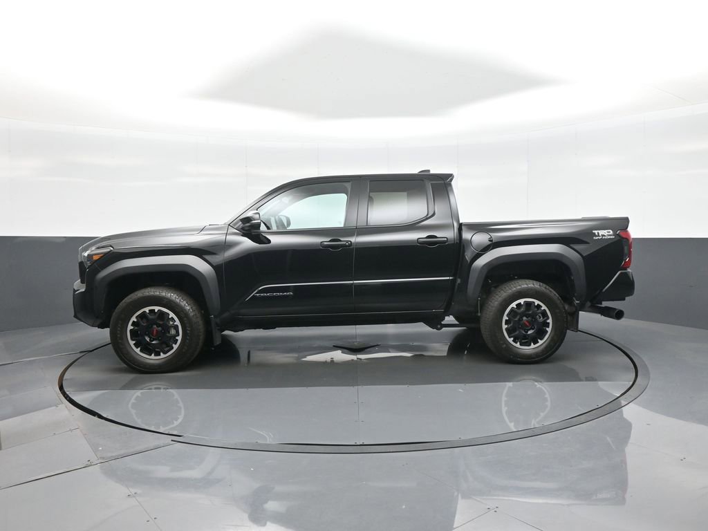 Certified 2024 Toyota Tacoma TRD Off-Road w/ TRD Off Road Premium Package AWD/4WD image 4