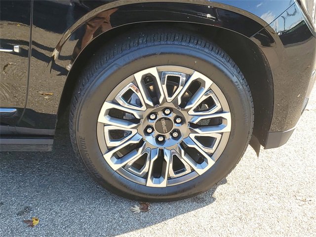Used 2023 GMC Yukon Denali Ultimate image 5