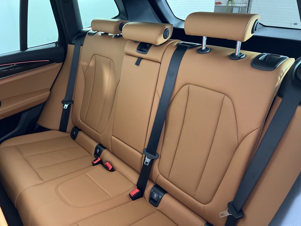 Certified 2023 BMW X3 xDrive30i w/ Premium Package image 6
