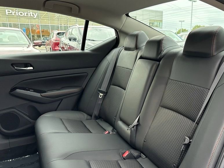 New 2025 Nissan Altima 2.5 SR image 21