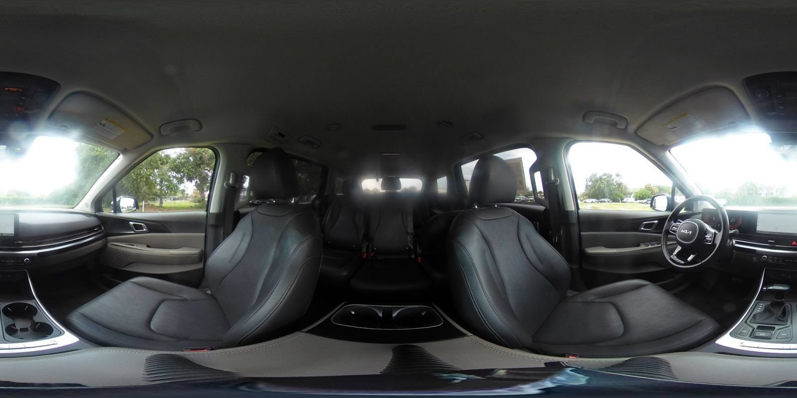 Used 2026 Kia Carnival FWD image 44