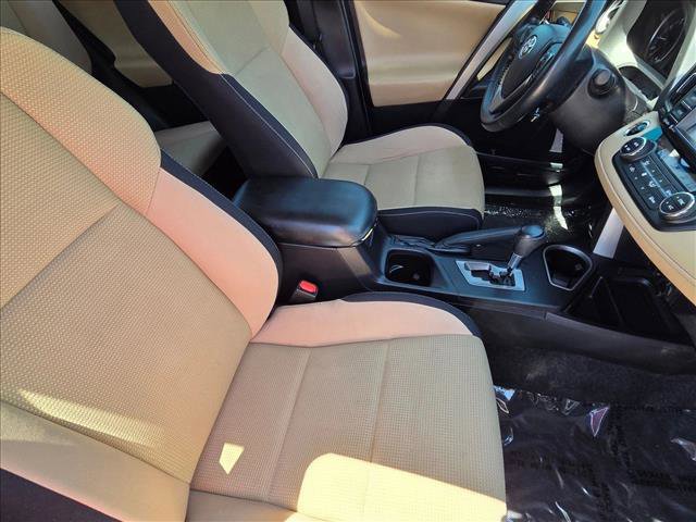 Used 2018 Toyota RAV4 XLE FWD image 19