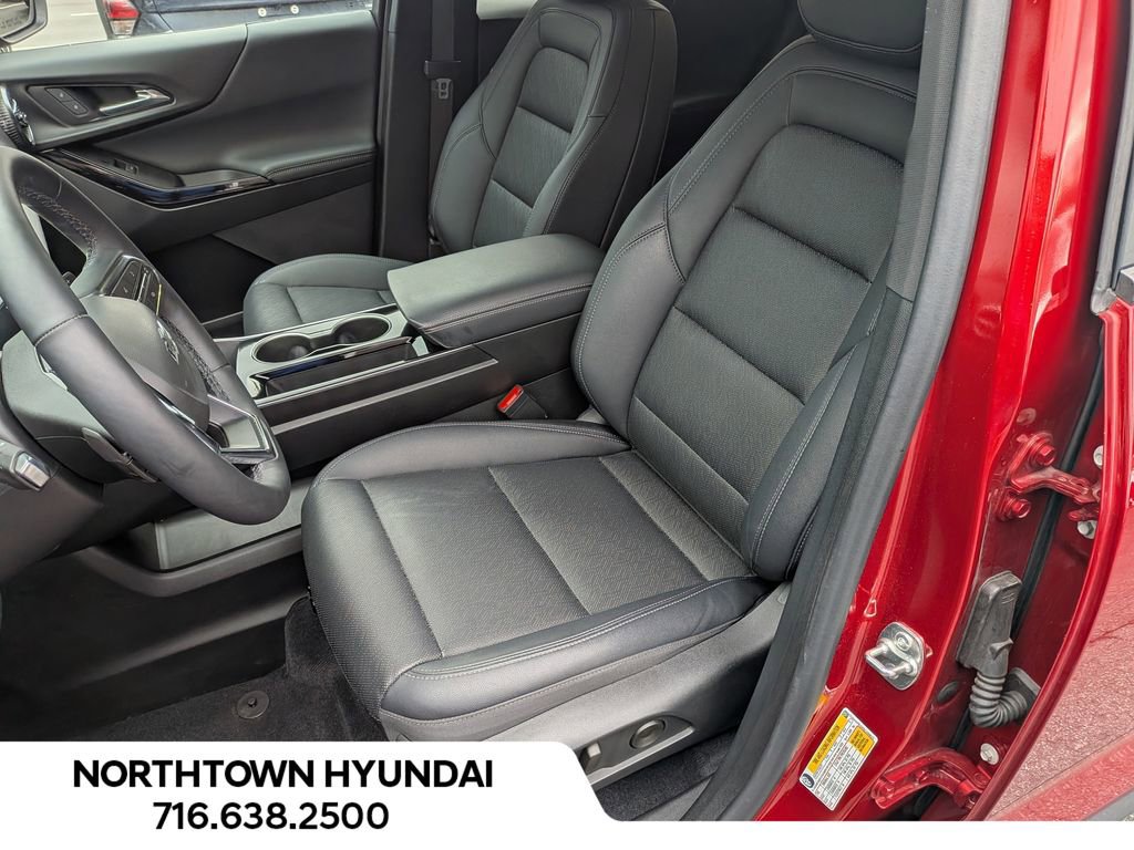 Used 2025 Chevrolet Equinox LT w/ Convenience Package II image 10