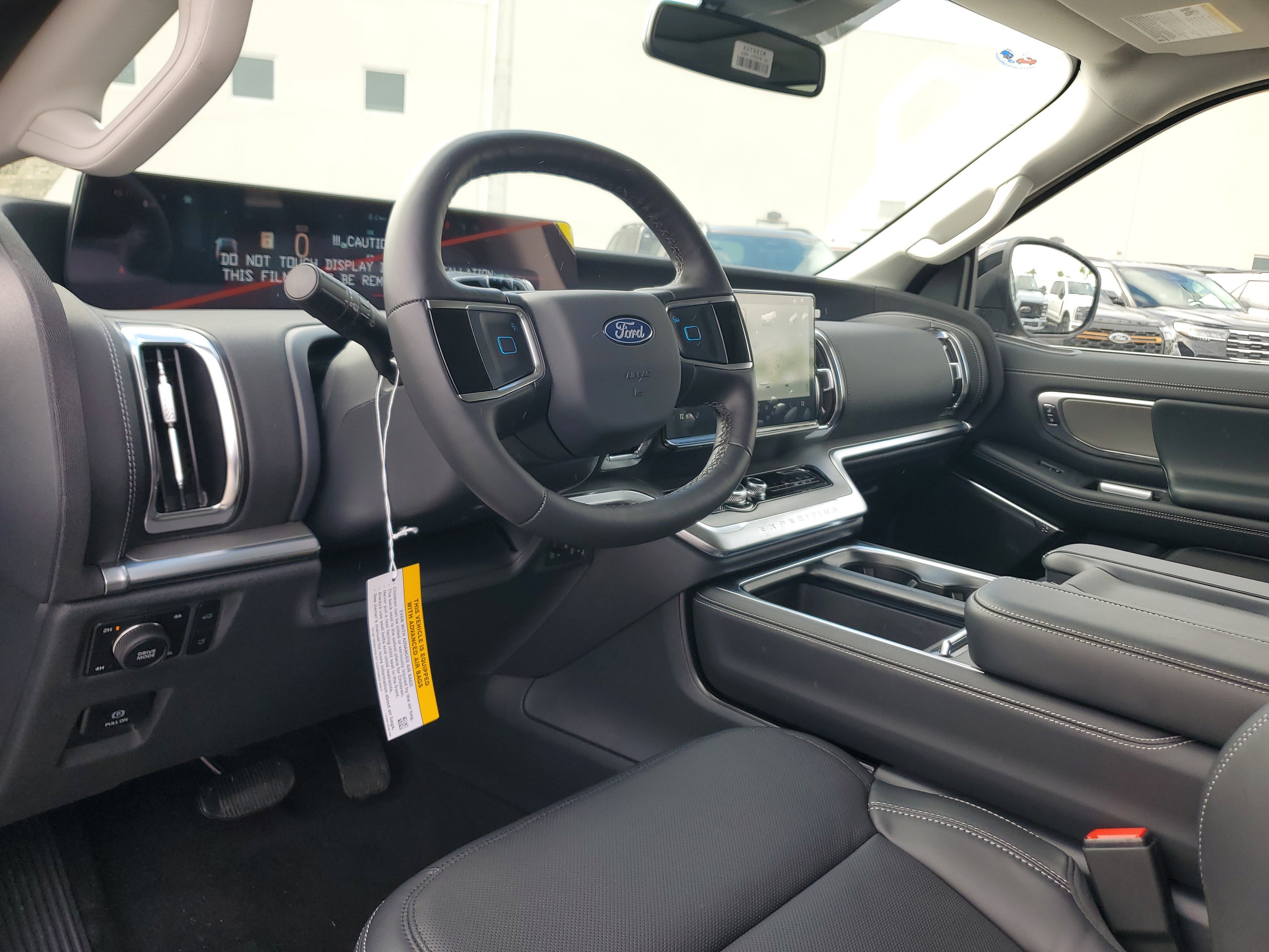 New 2026 Ford Expedition Max Platinum w/ Driver's Package AWD/4WD image 9