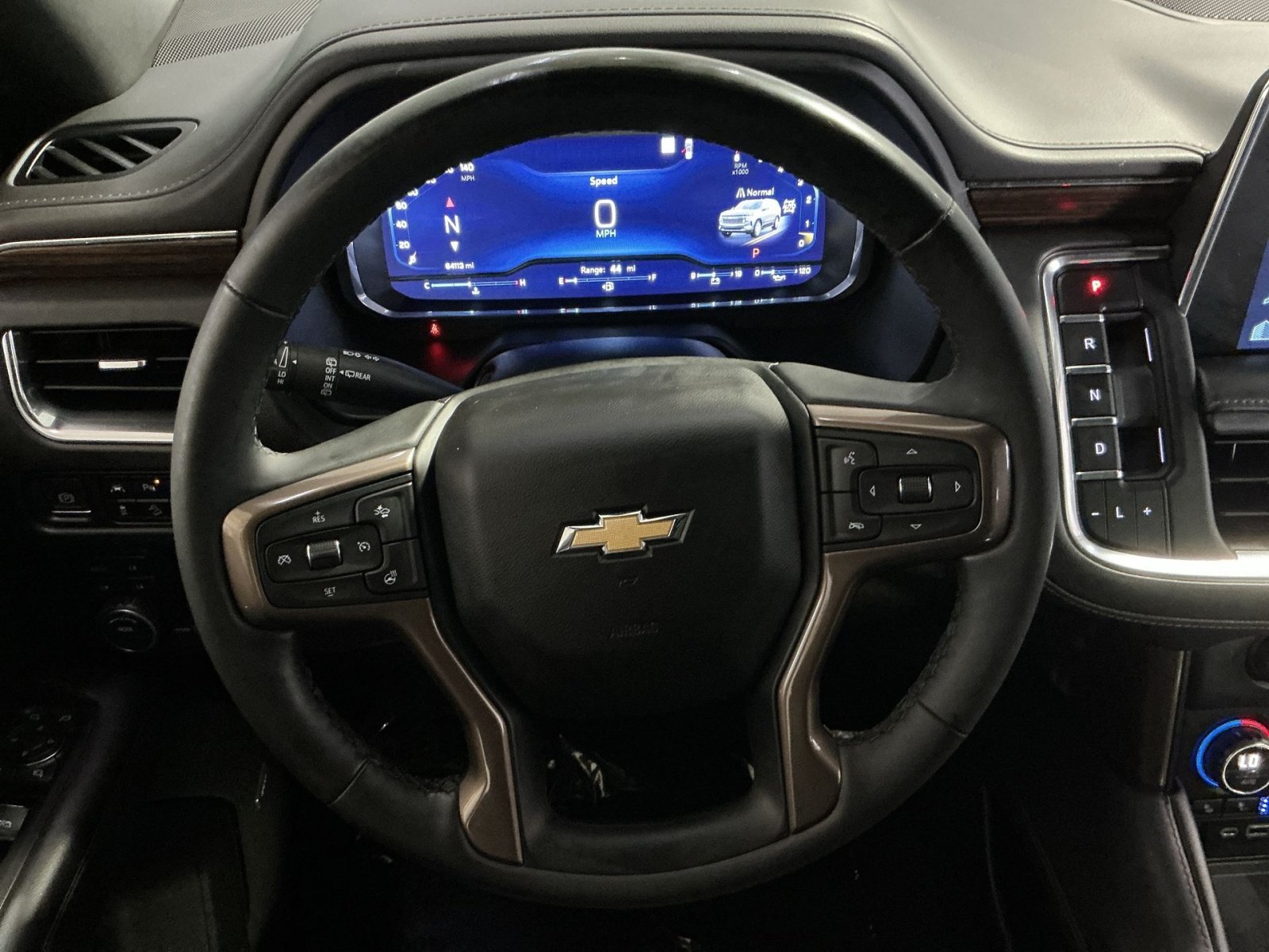 Used 2023 Chevrolet Tahoe High Country AWD/4WD image 17