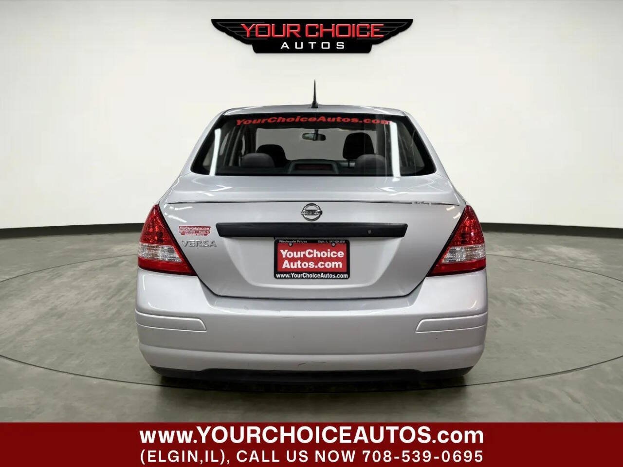 Used 2010 Nissan Versa Sedan FWD image 4