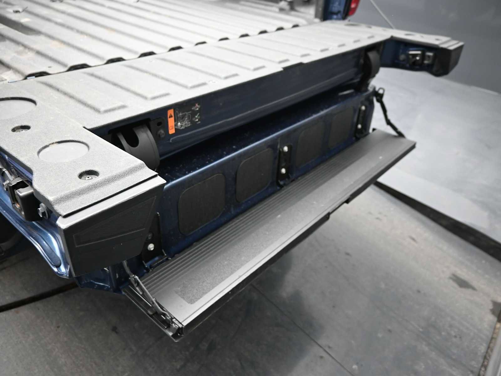 Used 2022 GMC Sierra 2500 AT4 w/ AT4 Preferred Package image 5