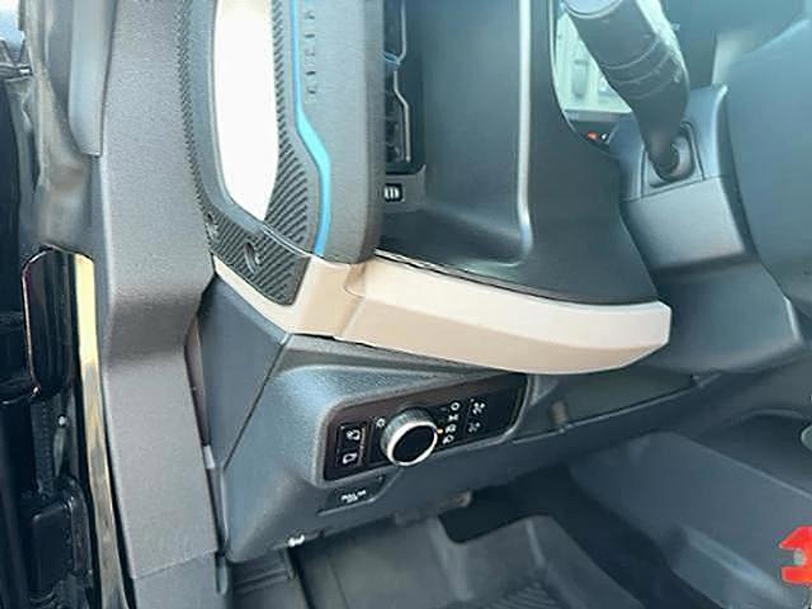 Used 2023 Ford Bronco Wildtrak image 22