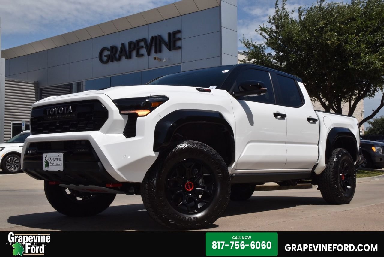 Used 2025 Toyota Tacoma TRD Pro AWD/4WD image 1