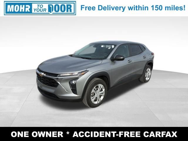 Used 2024 Chevrolet Trax LS w/ Driver Confidence Package image 1