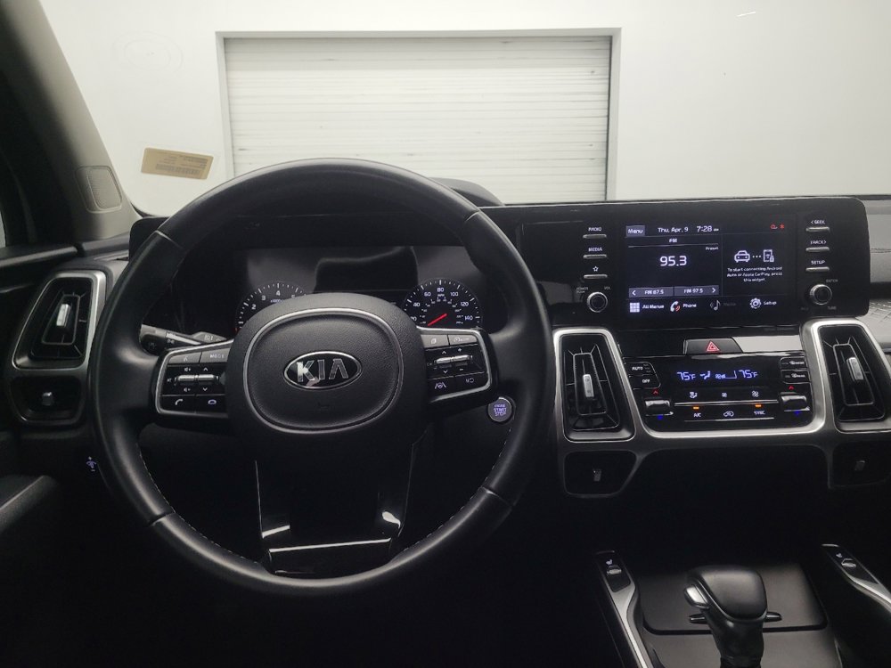 Used 2021 Kia Sorento S FWD image 22