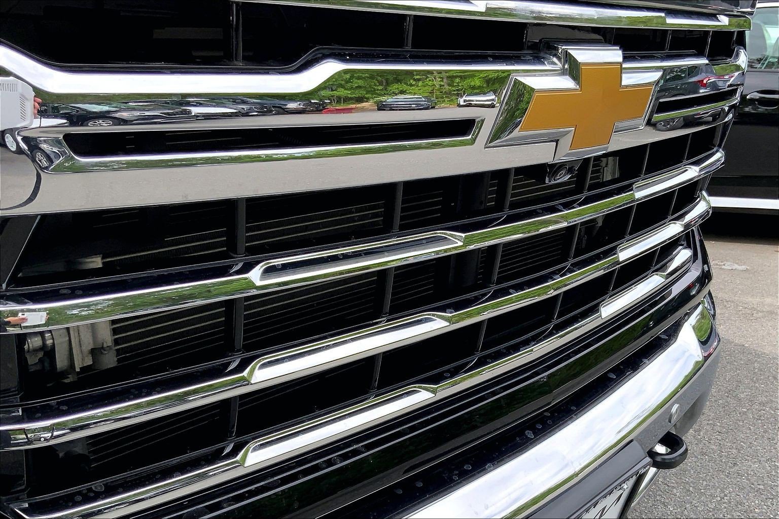 Used 2024 Chevrolet Silverado 2500 LTZ w/ LTZ Plus Package AWD/4WD image 33