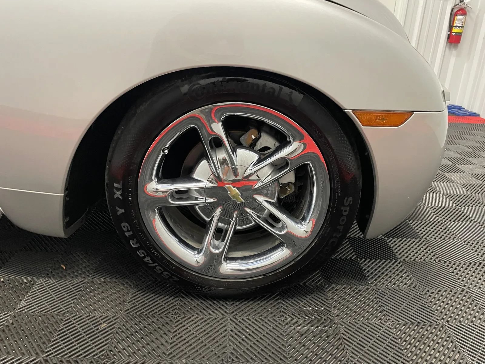 Used 2005 Chevrolet SSR w/ Preferred Equipment Group RWD image 21
