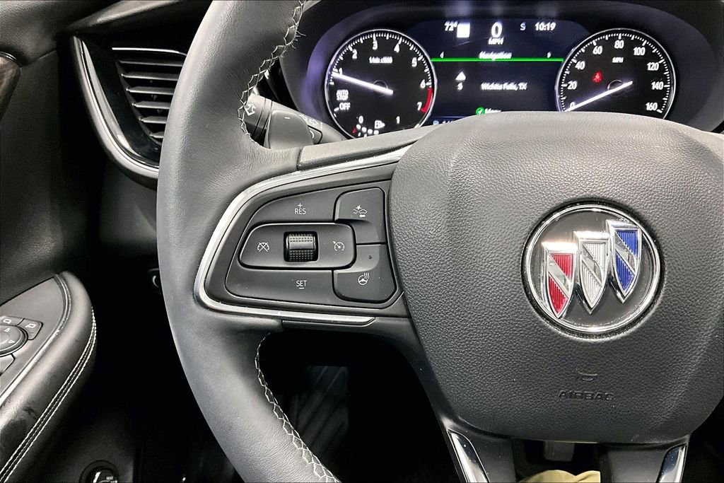 Used 2023 Buick Envision Avenir image 24