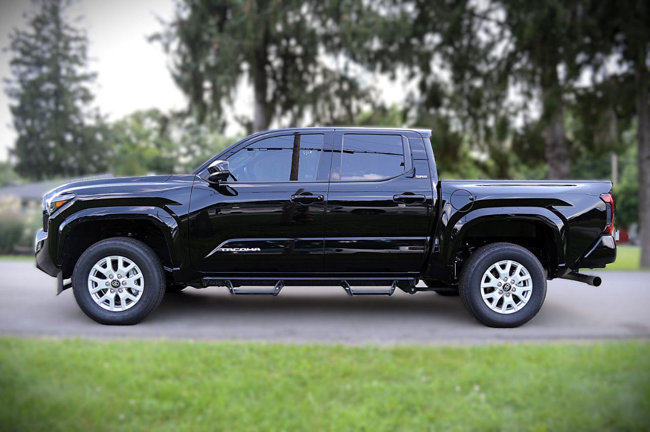 Used 2026 Toyota Tacoma SR5 AWD/4WD image 8