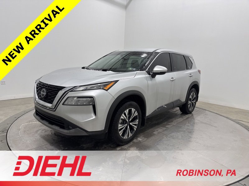 Used 2022 Nissan Rogue SV image 3