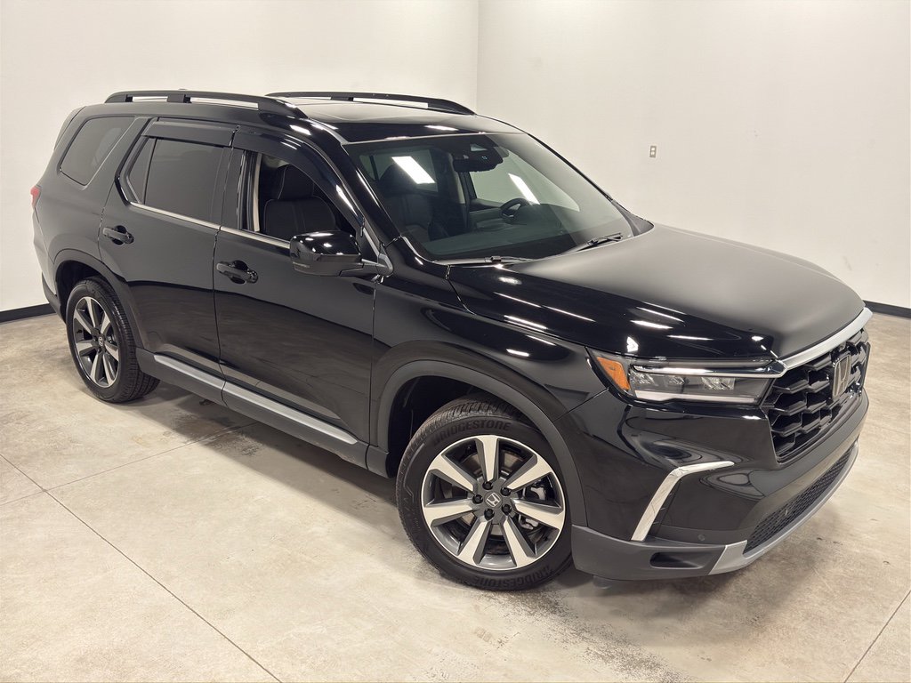 Used 2025 Honda Pilot Elite image 40