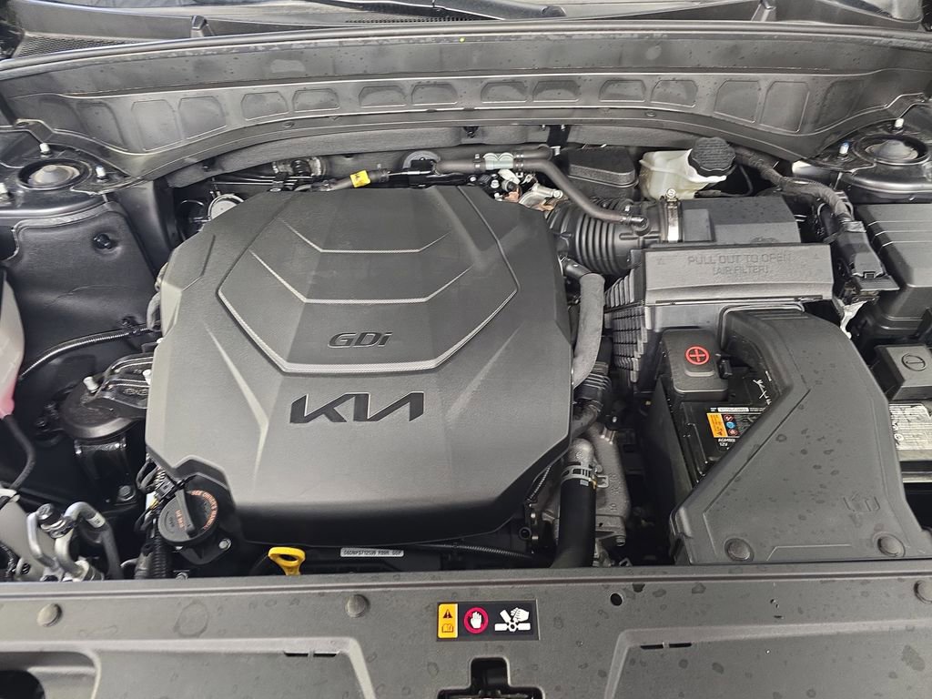 Used 2024 Kia Telluride EX w/ EX Captain's Chair Package image 32