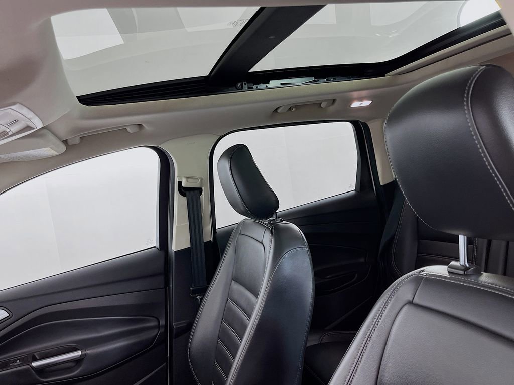 Used 2019 Ford Escape SEL image 24