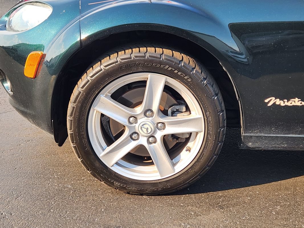 Used 2008 MAZDA MX-5 Miata Sport RWD image 12