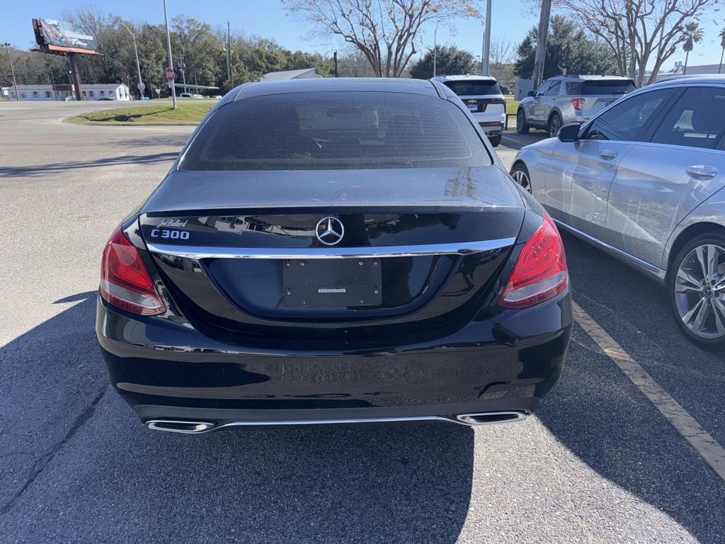 Used 2018 Mercedes-Benz C 300 Sedan image 5
