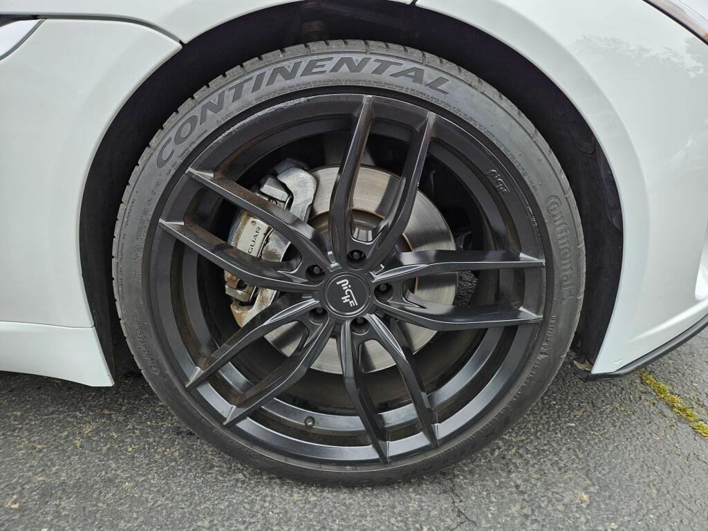 Used 2018 Jaguar F-TYPE Convertible RWD image 16