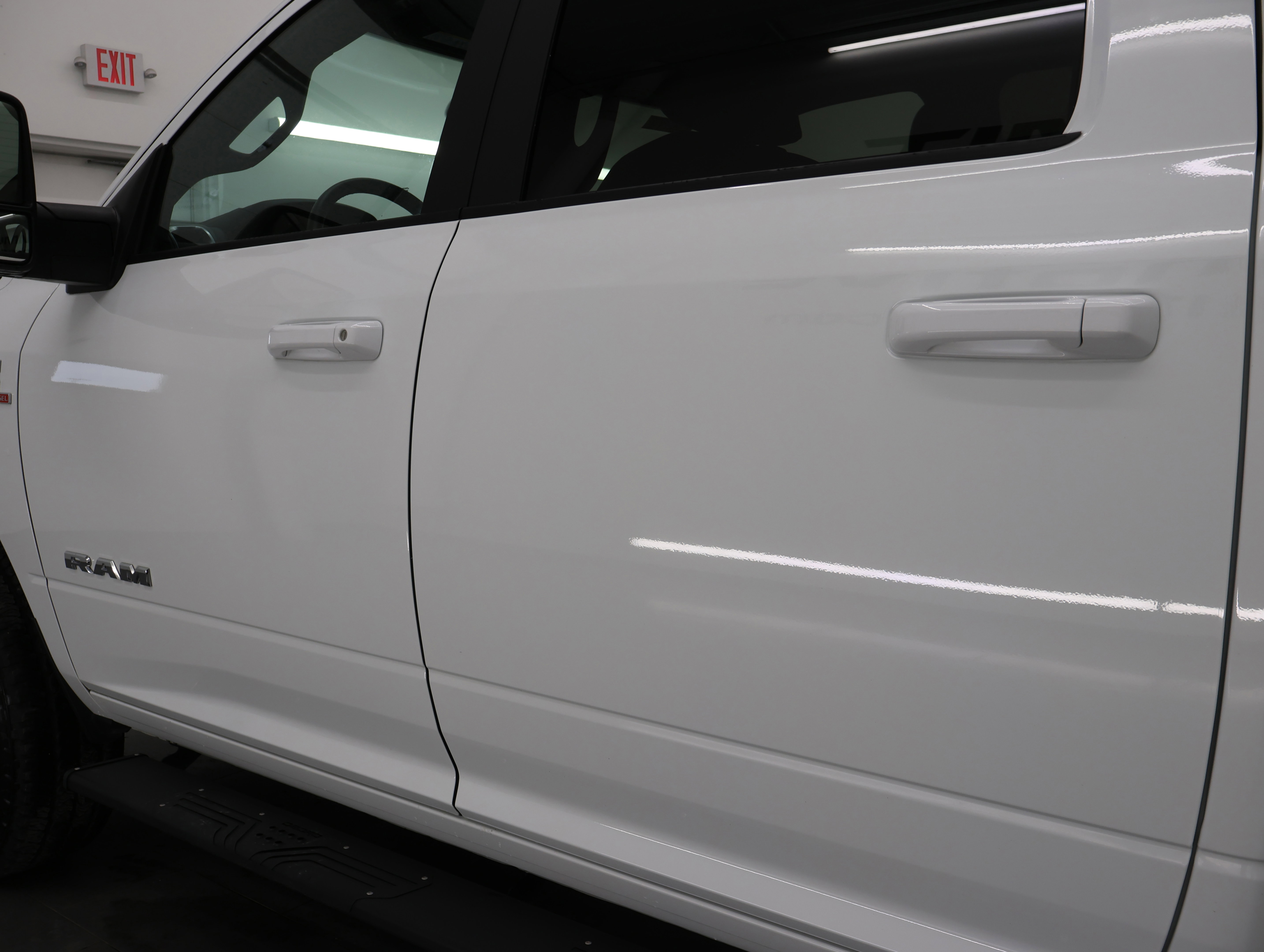 Used 2024 RAM 2500 Big Horn w/ Sport Appearance Package image 34