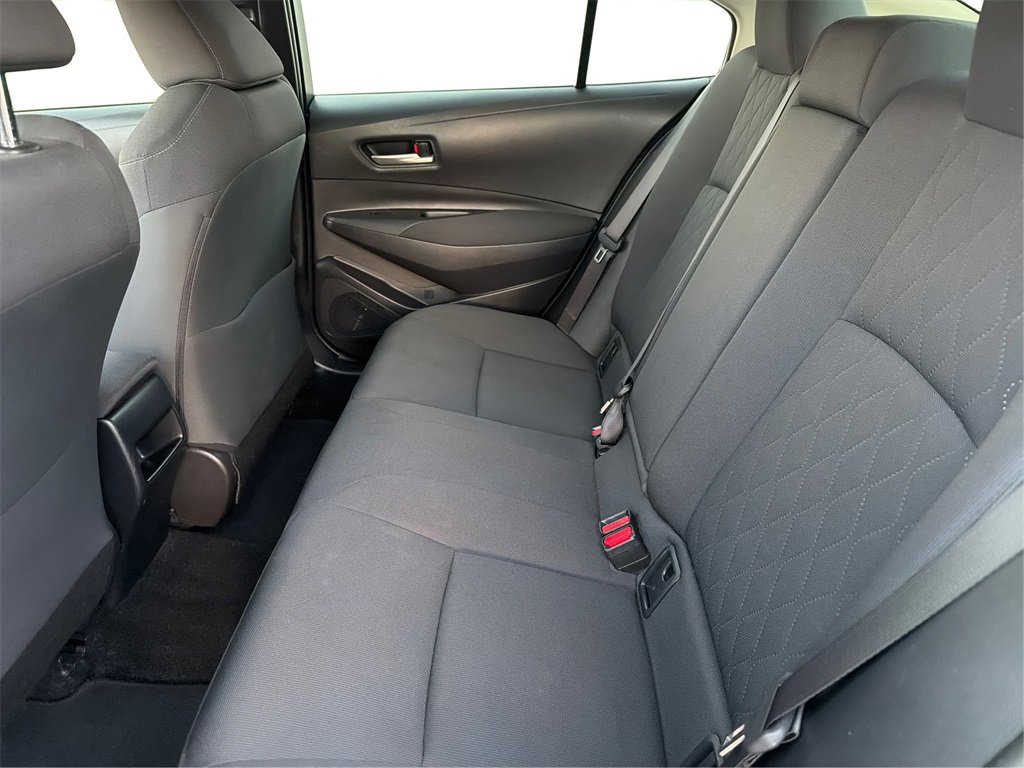 Used 2020 Toyota Corolla LE image 11
