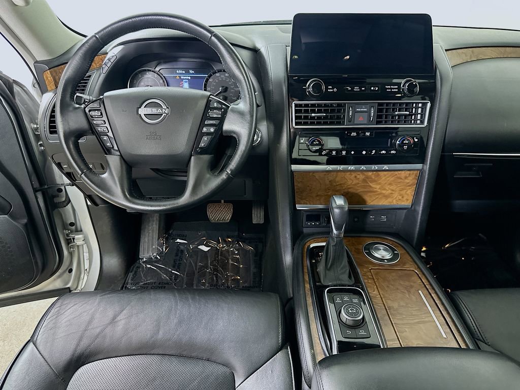 Used 2023 Nissan Armada SL w/ Captain's Chairs Package image 17