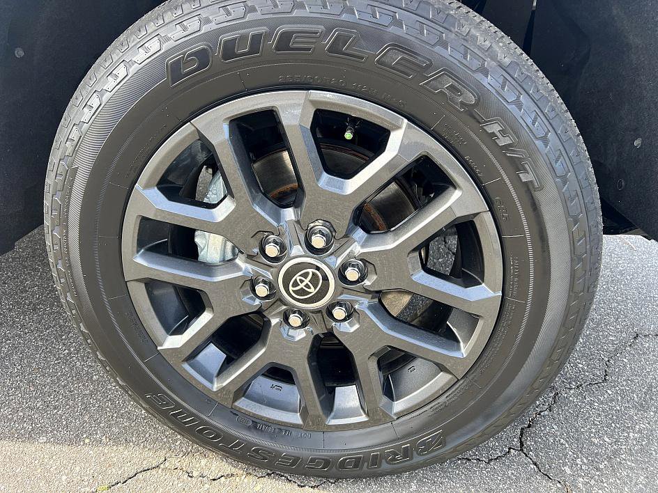 Used 2023 Toyota Tundra Platinum image 12