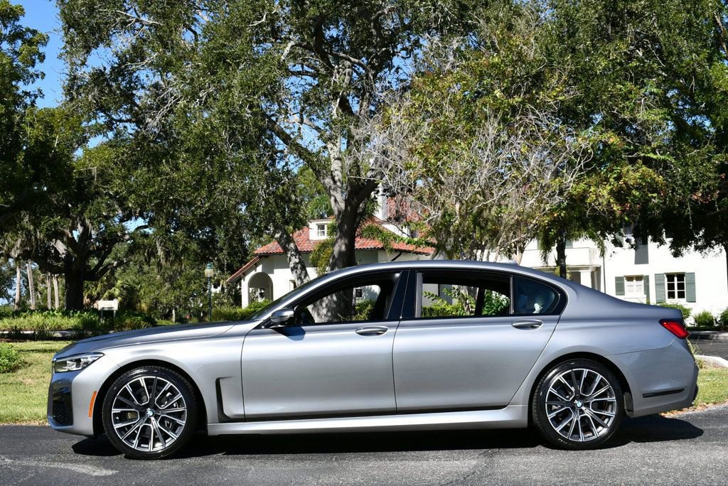 Used 2020 BMW 740i w/ Luxury Rear Seating Package image 3
