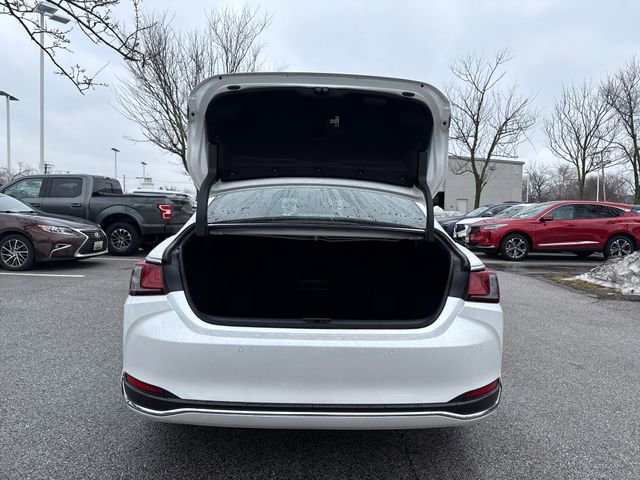 Used 2024 Lexus ES 300h w/ Premium Package image 9