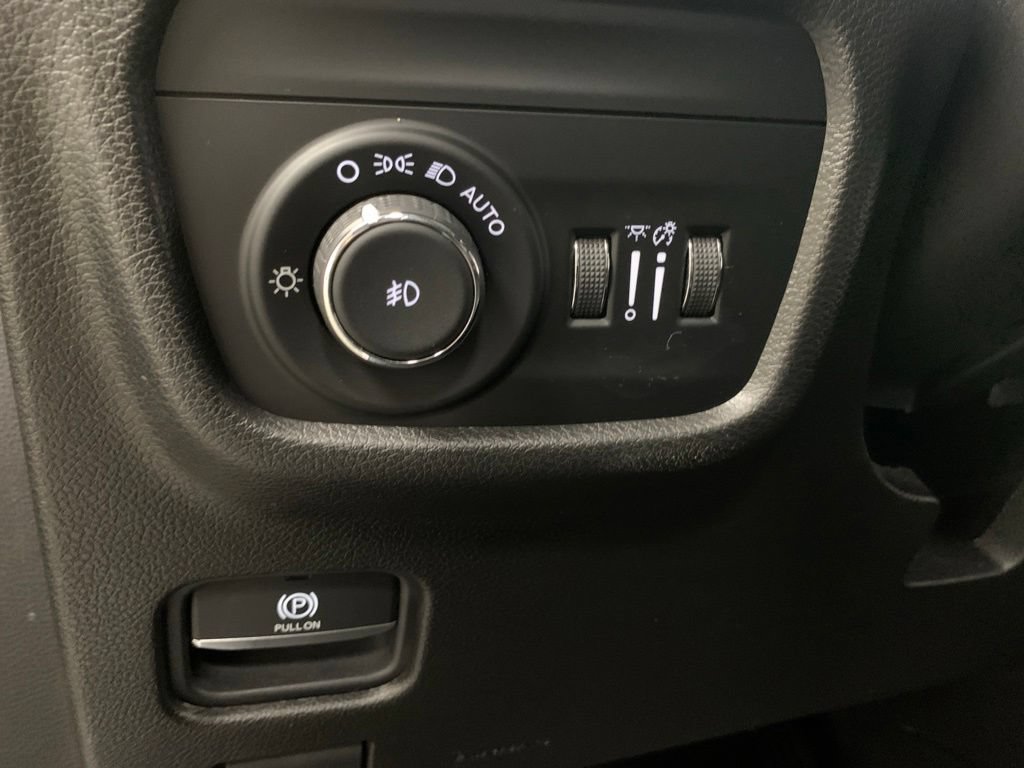 Certified 2021 Jeep Grand Cherokee L Limited RWD image 22