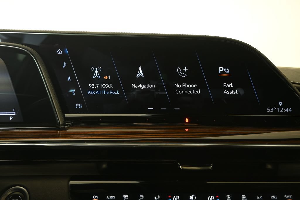 Used 2024 Cadillac Escalade ESV Luxury w/ LPO, Floor Liner Package AWD/4WD image 28