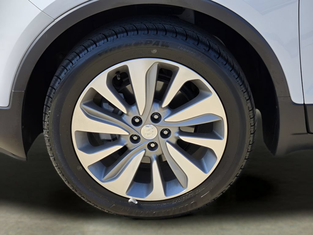 Used 2020 Buick Encore Preferred FWD image 11