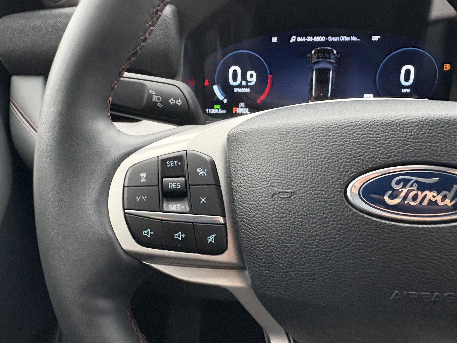 Used 2025 Ford Explorer Active image 10