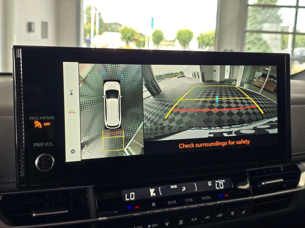 New 2026 Toyota Sienna Platinum AWD/4WD image 28