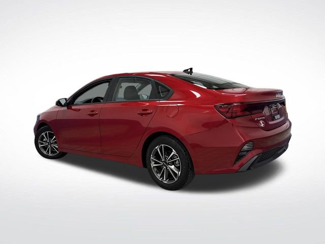 Used 2023 Kia Forte LXS w/ LXS Technology Package image 3