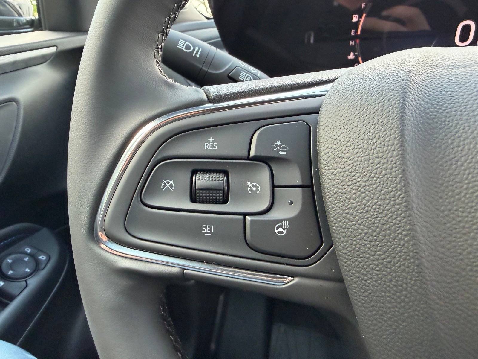 New 2026 Buick Envista Sport Touring w/ Convenience I Package FWD image 15