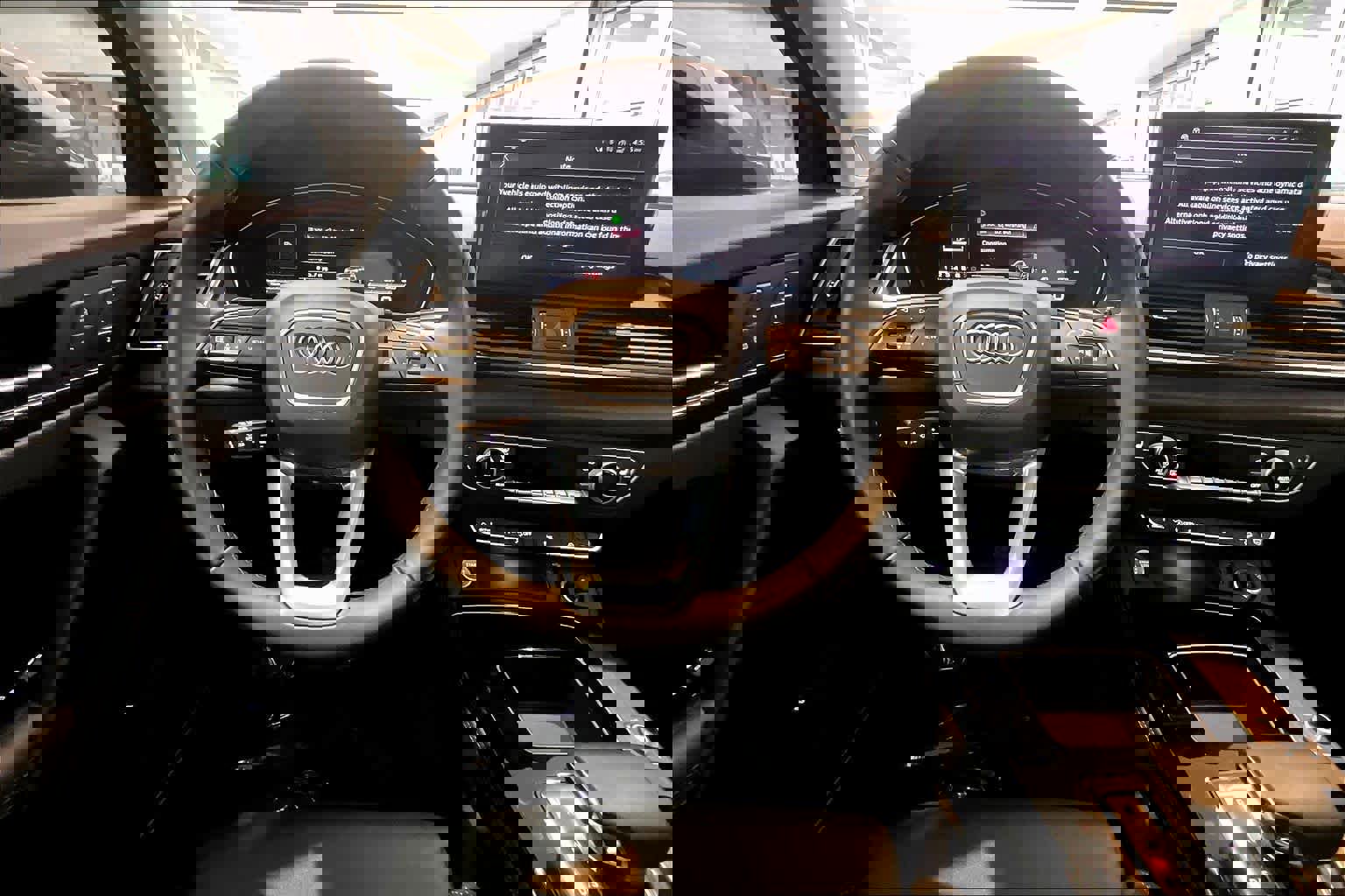 Certified 2025 Audi Q5 2.0T Premium Plus w/ Premium Plus Package image 6