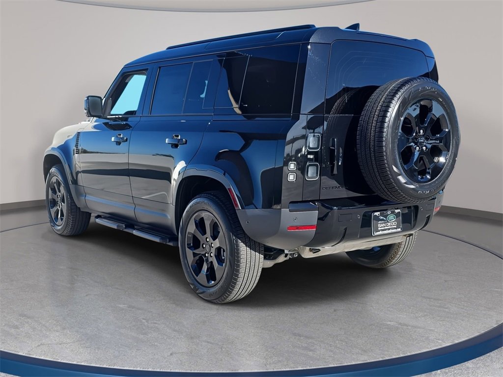 New 2026 Land Rover Defender 110 S image 7