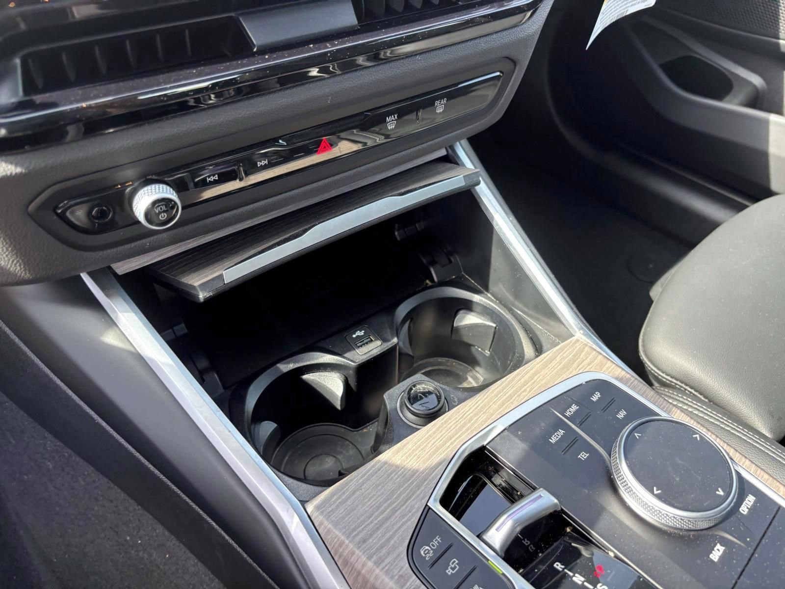 Used 2025 BMW 330i xDrive Sedan AWD/4WD image 23