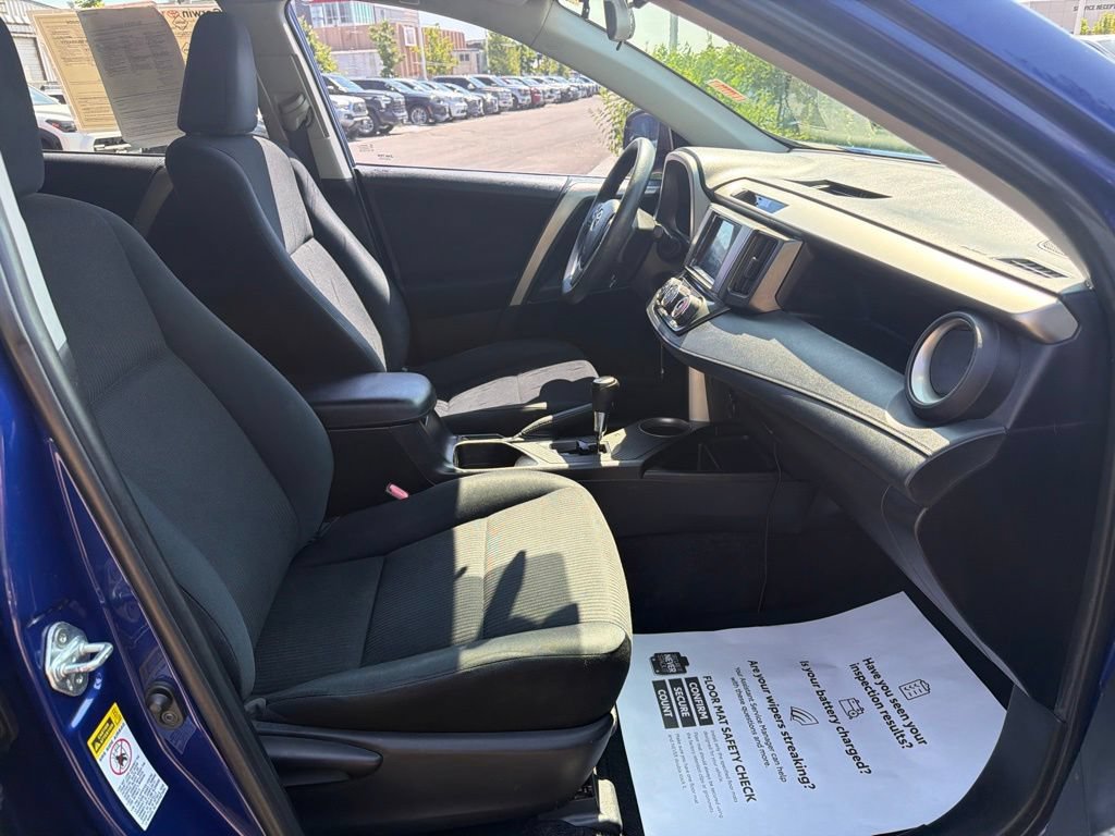 Used 2014 Toyota RAV4 LE FWD image 10